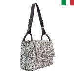 Дамска чанта от естествена кожа с капак, в различни кожи - Бял принт с букви