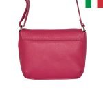 Малка дамска чанта от естествена кожа с капак с висулки - цвят циклама - Image 3